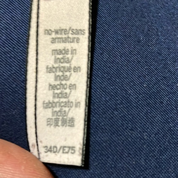 Victoria’s Secret no wire 34D bra with multiway straps - Picture 5 of 7